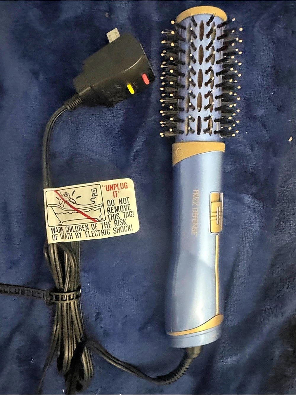 Conair Frizz Defense 1.5" Hot Air Brush Blue & Gold